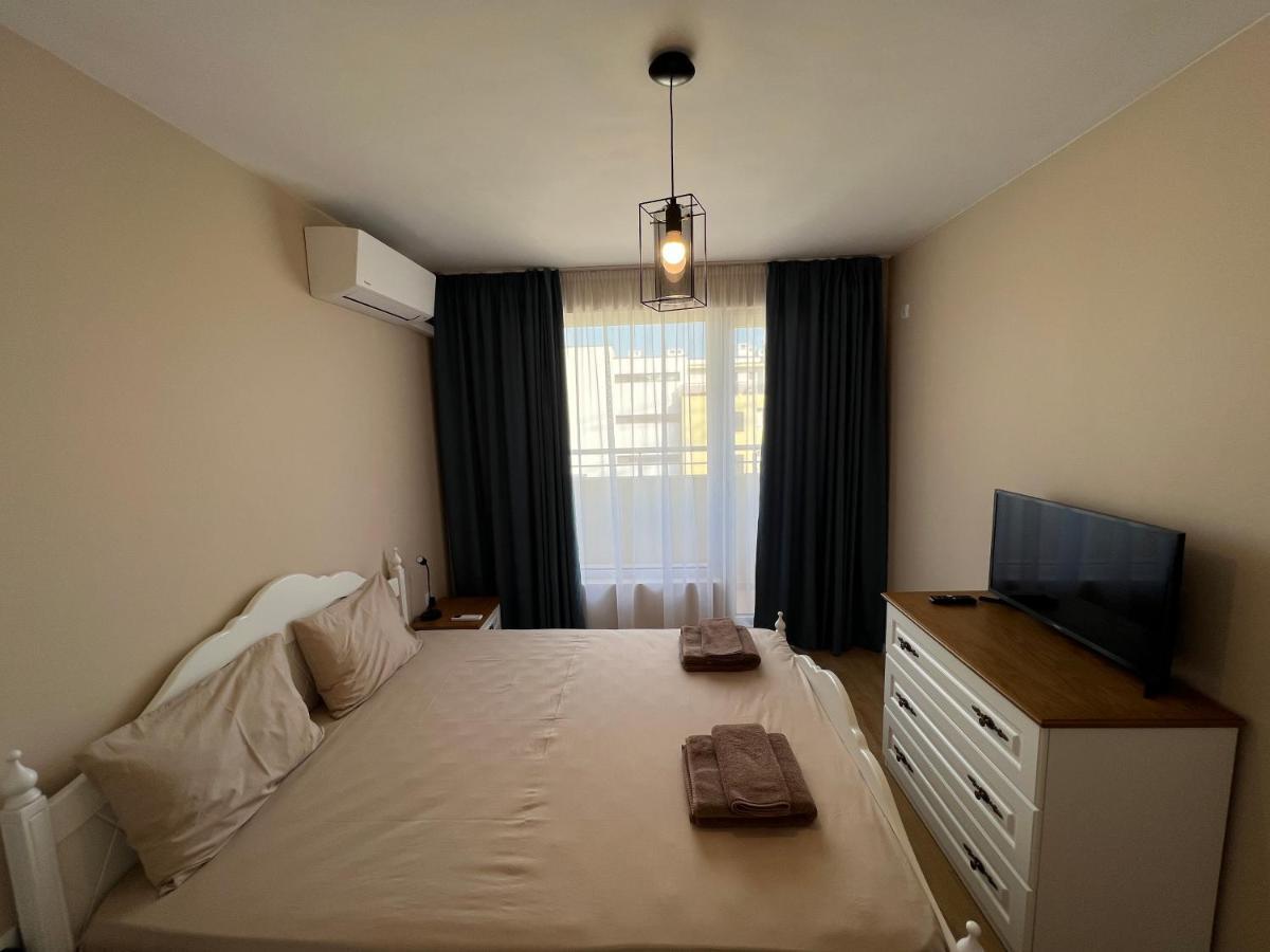 Emerald Suite With Private Parking ヴァルナ エクステリア 写真